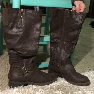 White Mountain- Brown Boots Sz. 7W